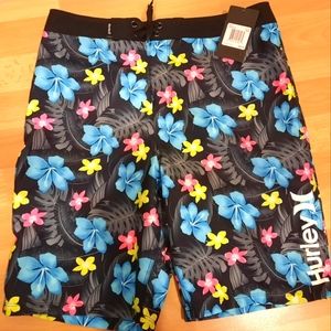 NEW Hurley Swim Trunks Board Shorts Hawaiian Flower 985354-023